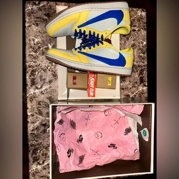 Travis Scott x Wmns Air Jordan 1
Retro Low OG SP 'Canary' - Picture 5 of 10